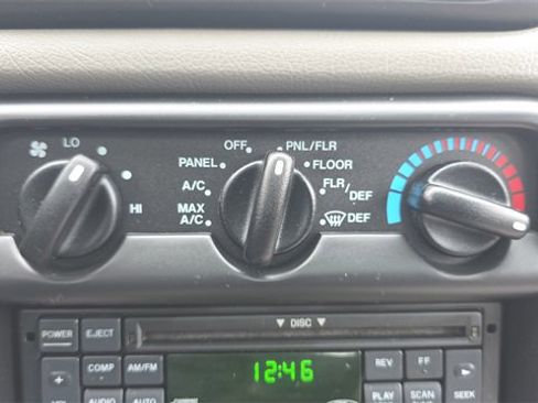 Used 2000 Ford Contour SE image 19