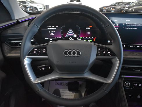 Used 2025 Audi Q5 Premium AWD/4WD image 21
