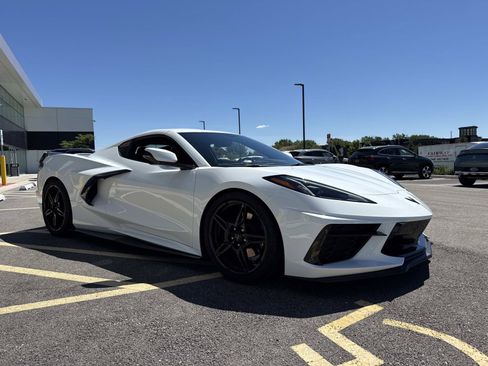 Used 2021 Chevrolet Corvette Stingray Preferred Cpe w/ 2LT RWD image 4