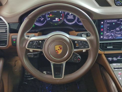 Certified 2022 Porsche Cayenne E-Hybrid Coupe AWD/4WD image 16