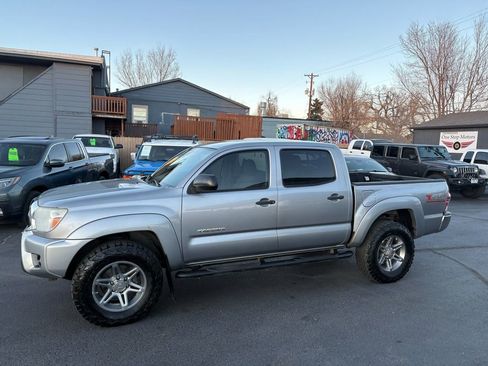 Used 2014 Toyota Tacoma 4x4 Double Cab w/ SR5 Package image 4
