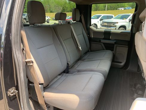 Used 2017 Ford F150 XLT AWD/4WD image 32