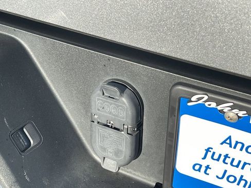 Used 2020 GMC Sierra 1500 SLT w/ SLT Premium Plus Package image 25