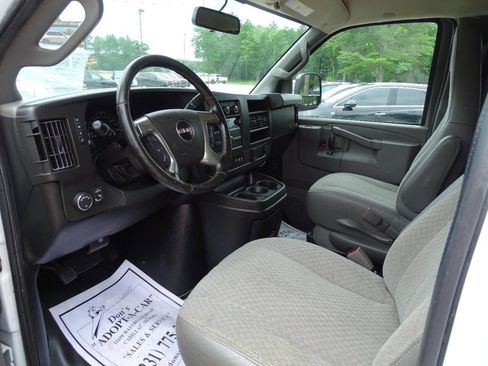 Used 2019 GMC Savana 3500 Extended w/ Driver Convenience Package image 11