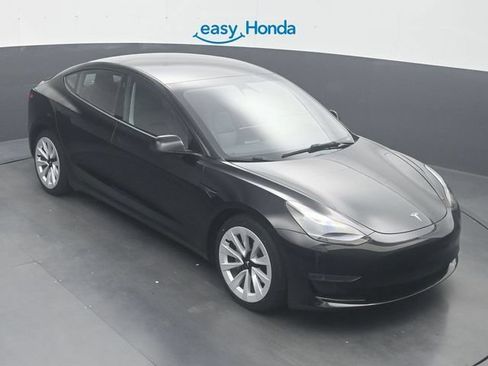 Used 2023 Tesla Model 3 Standard Range RWD image 17