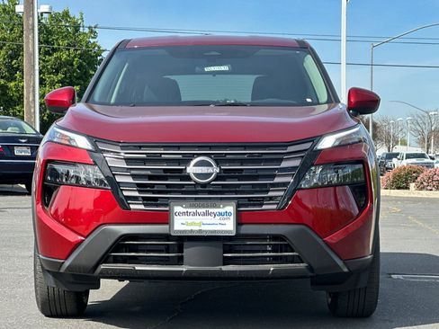 New 2026 Nissan Rogue SV image 9