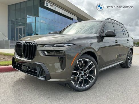 New 2026 BMW X7 xDrive40i w/ M Sport Package AWD/4WD image 1