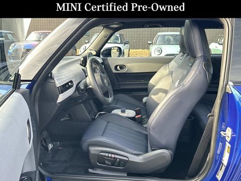 Used 2025 MINI Cooper 2-Door Hardtop image 23