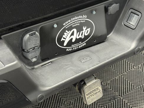 Used 2016 Ford F150 Lariat image 6