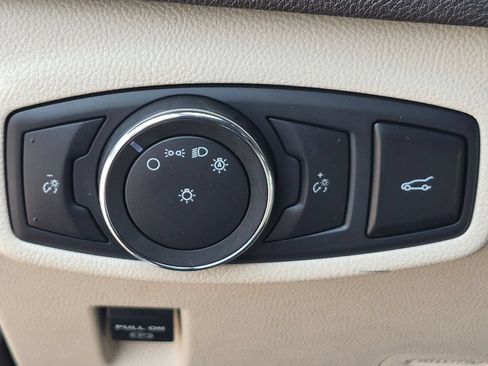 Used 2017 Lincoln MKC Reserve w/ Lincoln MKC Climate Package AWD/4WD image 16