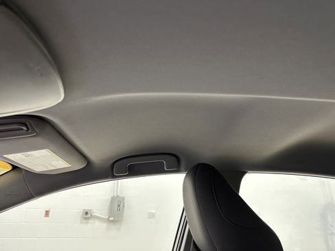 Used 2019 Toyota Camry LE image 28