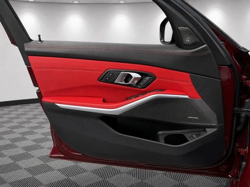 Used 2025 BMW M3 w/ Executive Package RWD image 19