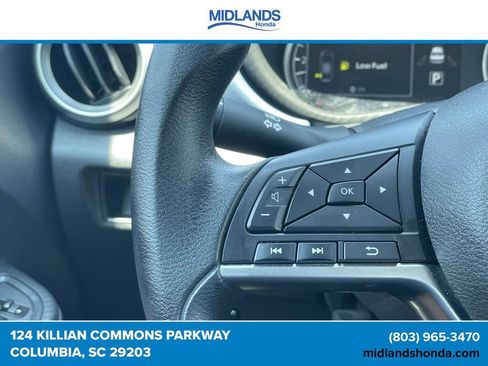 Used 2025 Nissan Versa SV FWD image 21
