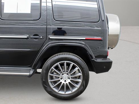 Used 2024 Mercedes-Benz G 550 image 34