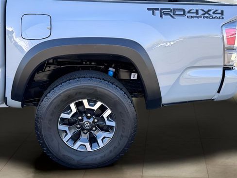 Used 2021 Toyota Tacoma TRD Off-Road w/ Technology Package image 39