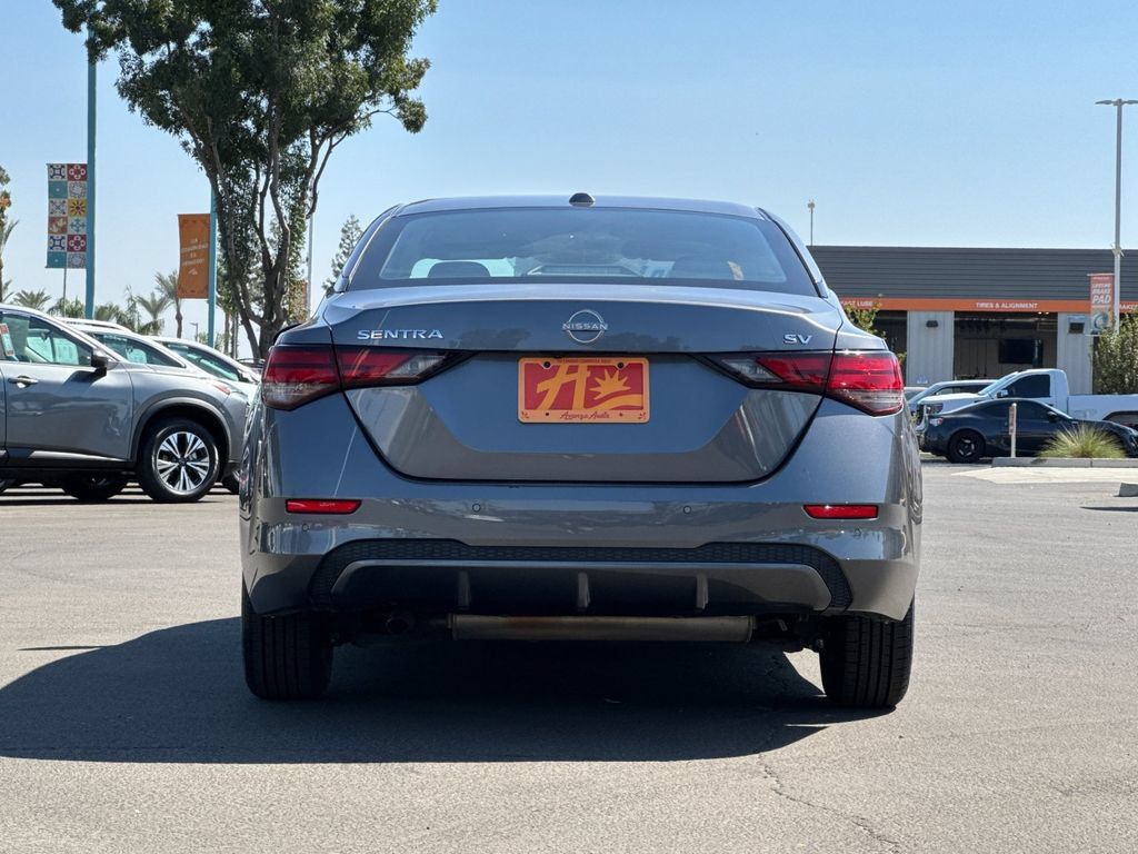 Used 2024 Nissan Sentra SV FWD image 4