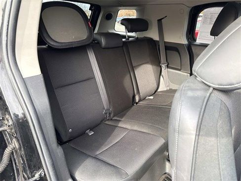 Used 2007 Toyota FJ Cruiser Base image 11