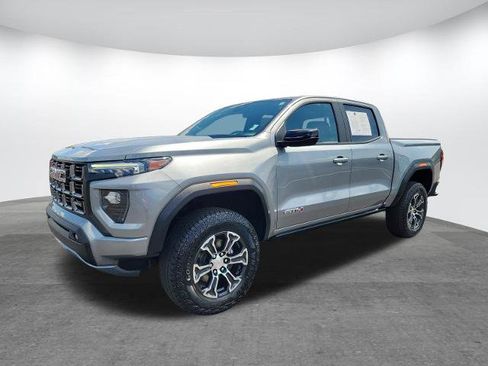 Used 2023 GMC Canyon AT4 w/ AT4 Premium Package AWD/4WD image 3