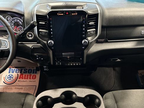 Used 2026 RAM 2500 Big Horn AWD/4WD image 32