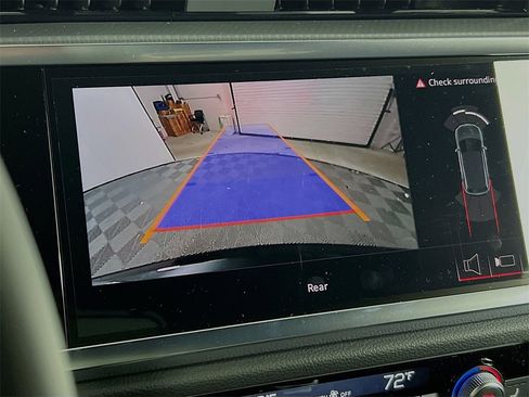 New 2025 Audi Q3 2.0T Premium image 15