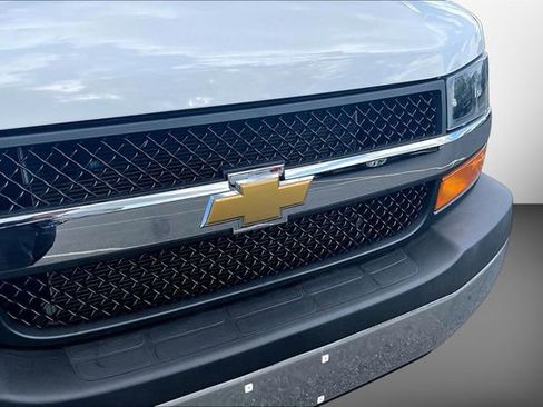 Used 2024 Chevrolet Express 2500 w/ Driver Convenience Package RWD image 26