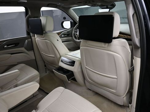 Used 2023 Cadillac Escalade ESV Premium Luxury Platinum w/ LPO, Radiant Package AWD/4WD image 31