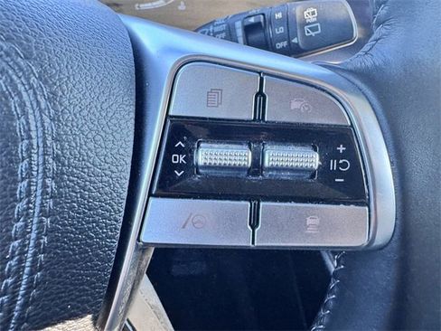 Used 2025 Kia Telluride S image 16