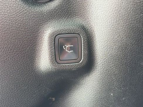 Used 2023 Jeep Compass Limited w/ Elite Group AWD/4WD image 44