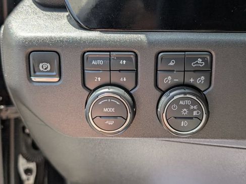 Certified 2024 Chevrolet Silverado 1500 RST AWD/4WD image 15
