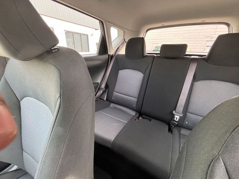 Used 2025 Kia Soul LX w/ LX Technology Package FWD image 38