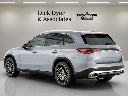 Used 2026 Mercedes-Benz GLC 300 image 24