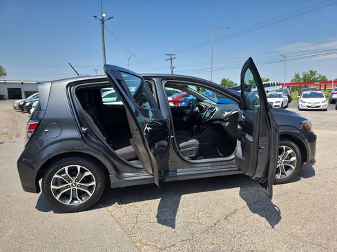 Used 2017 Chevrolet Sonic LT w/ Convenience Package FWD image 28