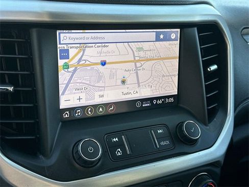 Used 2020 GMC Acadia SLT w/ Driver Alert Package II image 13