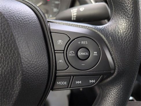 Used 2025 Toyota Corolla LE image 17