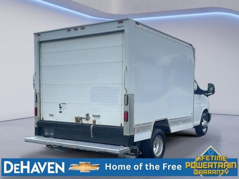Used 2015 Chevrolet Express 3500 RWD image 6