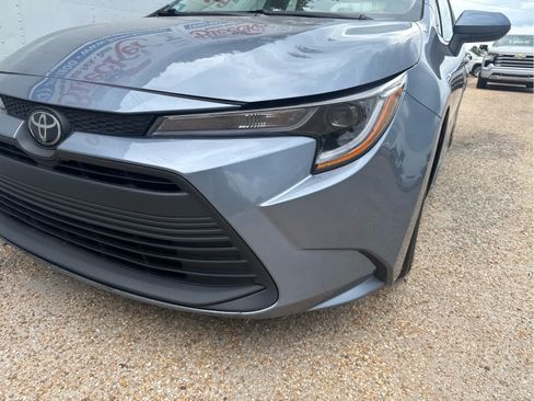 Used 2024 Toyota Corolla LE FWD image 8