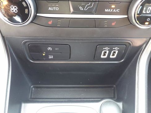 Used 2020 Ford EcoSport SE FWD image 21