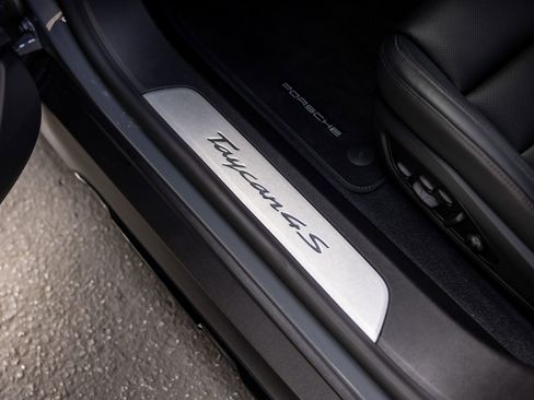 New 2026 Porsche Taycan 4S AWD/4WD image 34