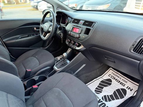 Used 2013 Kia Rio LX w/ PWR Pkg image 10