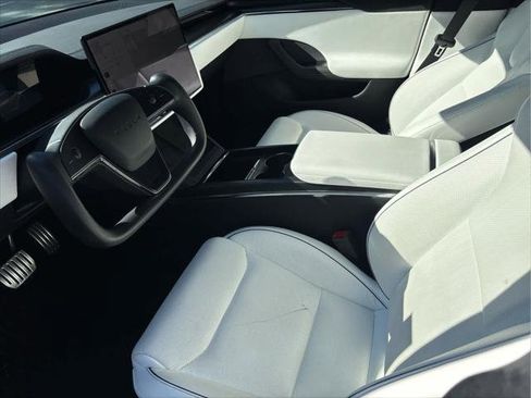 Used 2021 Tesla Model S Plaid image 5