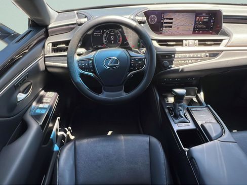 Used 2020 Lexus ES 350 w/ Premium Package FWD image 10