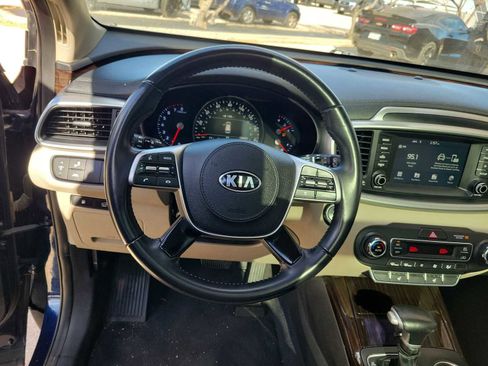Used 2020 Kia Sorento EX image 15