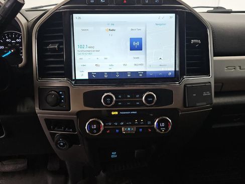 Used 2022 Ford F250 Lariat w/ Lariat Value Package AWD/4WD image 8