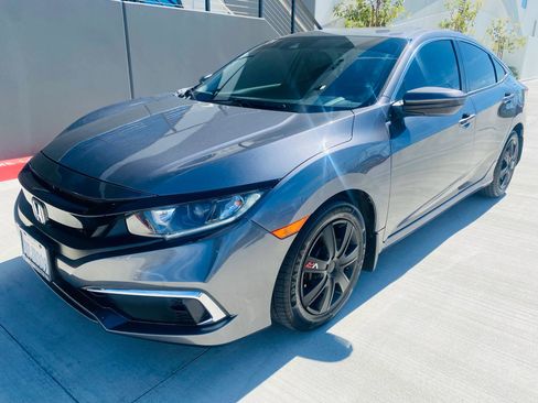 Used 2020 Honda Civic LX image 1