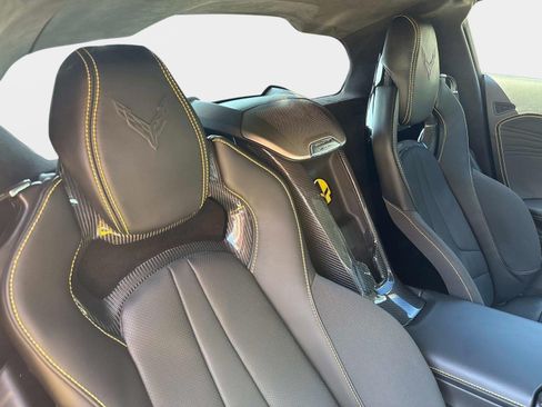 Used 2025 Chevrolet Corvette Z06 RWD image 27