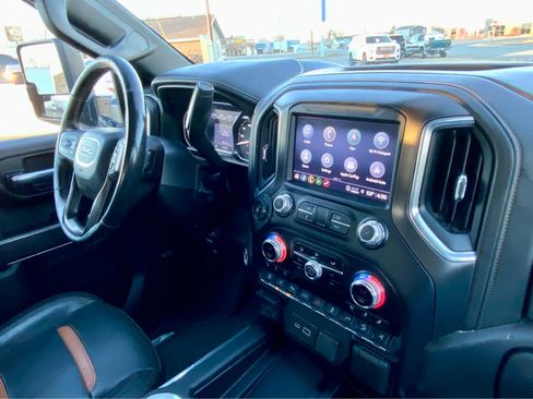 Used 2022 GMC Sierra 3500 AT4 w/ AT4 Premium Plus Package image 44