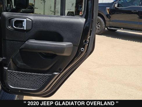 Used 2020 Jeep Gladiator Overland AWD/4WD image 28