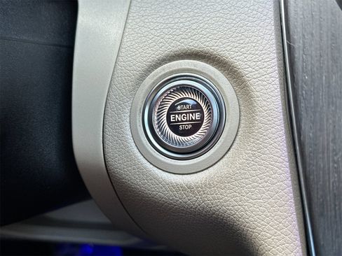 Certified 2021 Mercedes-Benz C 300 Sedan image 25