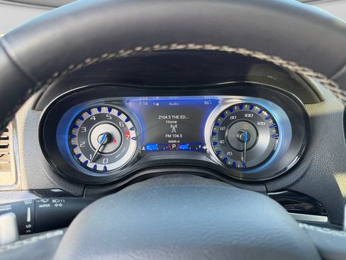 Used 2023 Chrysler 300 S RWD image 23