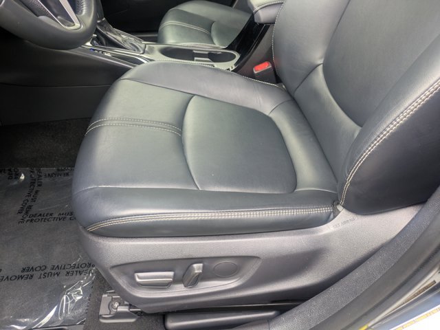 Used 2025 Toyota Corolla XLE FWD image 19